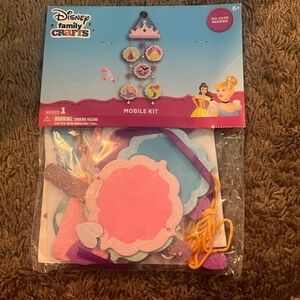 Disney family crafts mobile kit